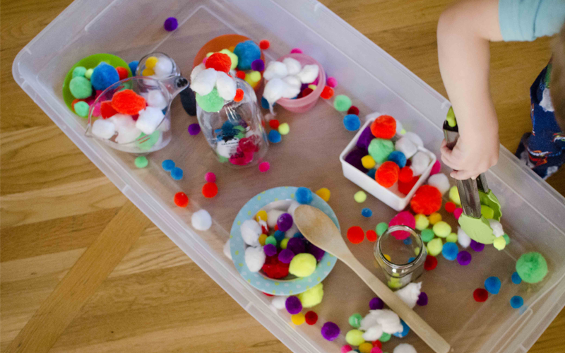 Pom-Pom Scoop and Transfer Bin